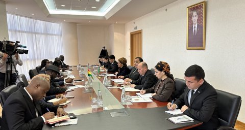 https://vestiabad.ru/news/1867/turkmenistan-i-gana-rassmotreli-potencial-dvustoronnego-partnerstva