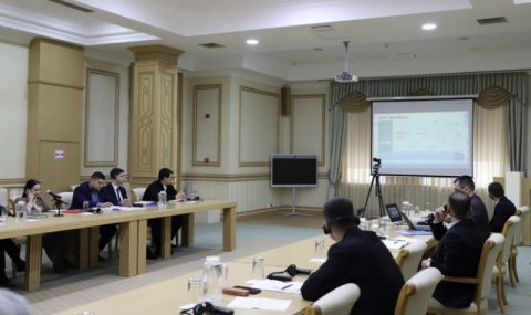 https://vestiabad.ru/news/5184/seminar-po-prodvizheniyu-transgranichnoi-bezbumazhnoi-torgovli-proshel-v-ashhabade