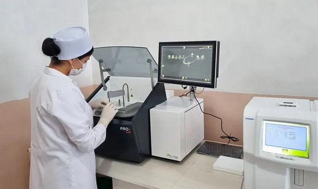 В клинических лабораториях Туркменистана установили современное оборудование