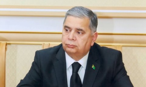 https://vestiabad.ru/news/3147/ekspert-akiniyazov-mahtumkuli-i-ego-vliyanie-na-kulturu-turkmenistana