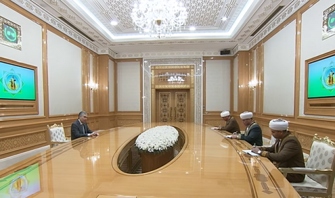 https://vestiabad.ru/news/3618/hadzhiarkadag-vstretilsya-s-duhovenstvom-turkmenistana