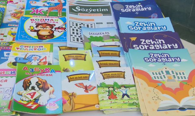 В Туркменистане состоялась книжная ярмарка для детей