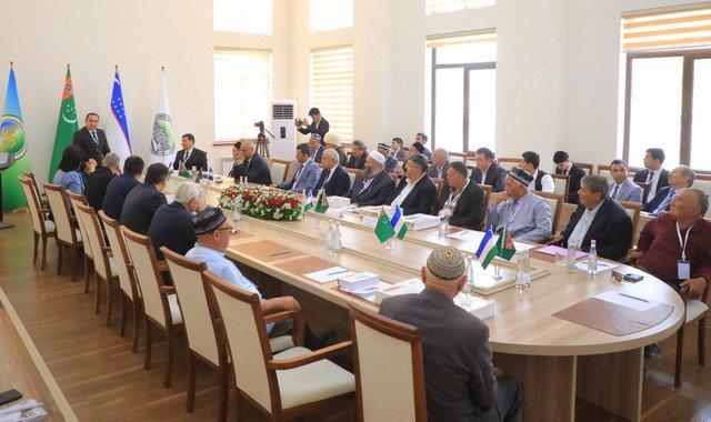 Посол Туркменистана Шадурды Мередов поучаствовал на конференции в Термезе
