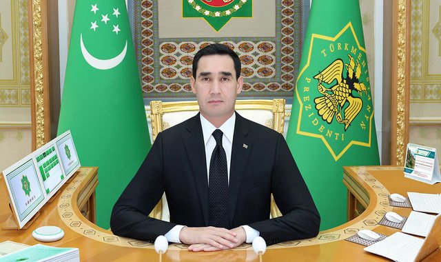 Глава Туркменистана обратился к чемпионам хоккейного турнира в Ашхабаде