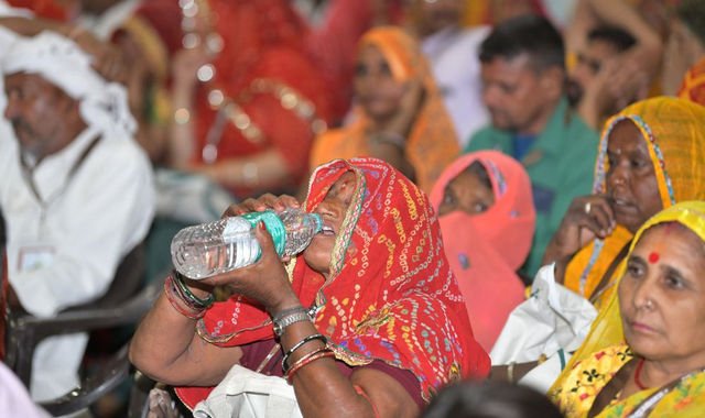 Индийская жара привела к дефициту воды