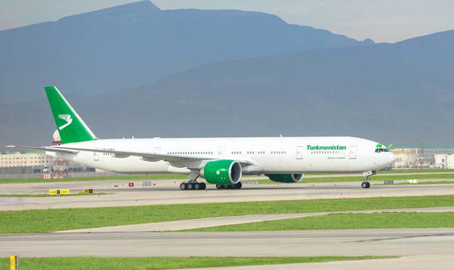 Туркменистан расширил авиамаршруты новейшими Boeing 777-300 ER