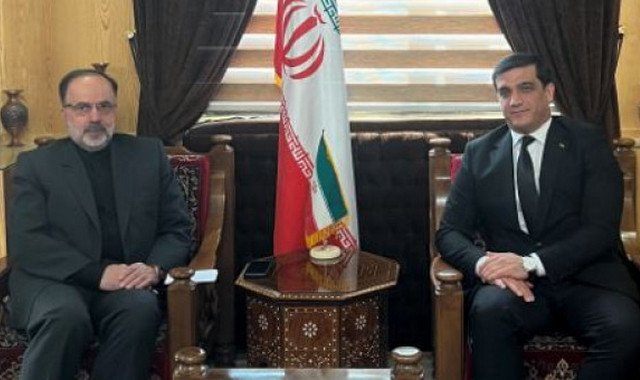 Генконсул Туркменистана встретился с главой миссии МИД Ирана по северо-восточным регионам