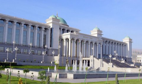 https://vestiabad.ru/news/6530/geroiarkadag-turkmenistana-poluchil-priglashenie-ot-premerministra-pakistana