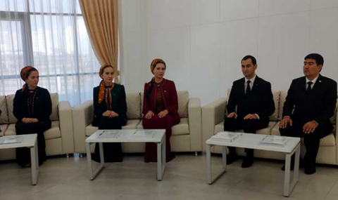 https://vestiabad.ru/news/2937/v-arkadage-rassmotreny-voprosy-razvitiya-zdravoohraneniya-turkmenistana