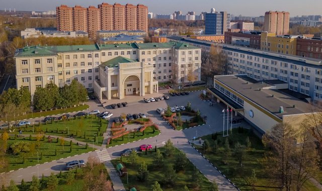 Вуз в России предложил 100 тыс. рублей за ЕГЭ на 100 баллов, чтобы привлечь абитуриентов