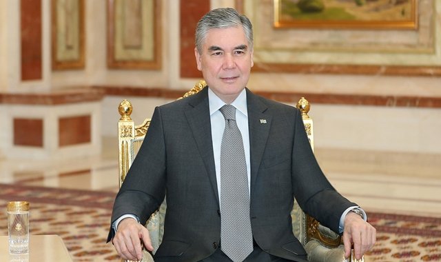 Герой-Аркадаг поздравил Президента Туркменистана с выходом в свет новой книги