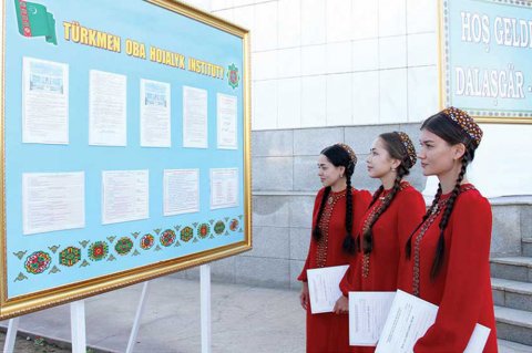 https://vestiabad.ru/news/1146/v-turkmenystane-zavershylsia-pry-m-dokumentov-ot-abyturyentov