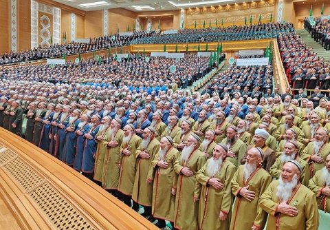 https://vestiabad.ru/news/1329/v-turkmenystane-nachalos-zasedanye-khalk-maslakhat-v-ssheho-predstavytelnoho-orhana-vlasty