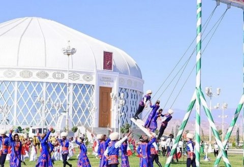 https://vestiabad.ru/news/1015/prezydent-turkmenystana-podpysal-ukaz-o-prazdnovanyy-kurban-bairama