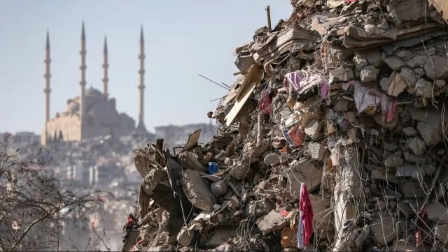 В Турции зафиксированы новые разрушительные землетрясения