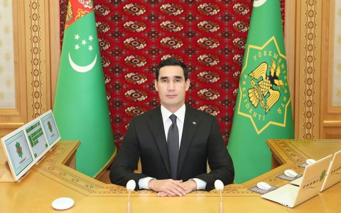 https://vestiabad.ru/news/318/prezydent-turkmenystana-proholosoval-na-v-borakh-v-parlament-stran