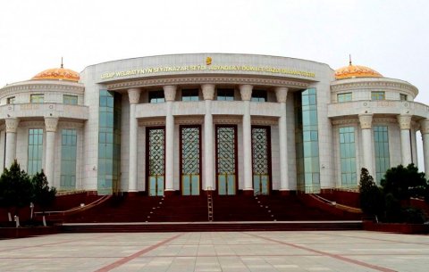 https://vestiabad.ru/news/547/v-lebapskom-velaiate-turkmenystana-nahradyly-pobedytelei-konkursa-posviaschennoho-akhaltekynskym-skakunam