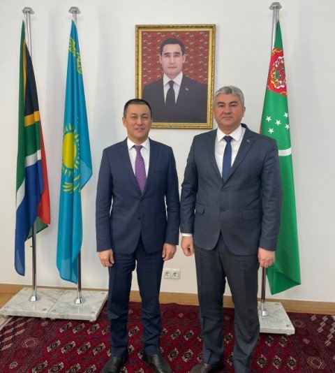 https://vestiabad.ru/news/94/posol-turkmenystana-v-kazakhstane-prynial-rektora-arkal-kskoho-pedahohycheskoho-ynstytuta