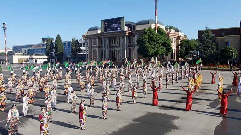 https://vestiabad.ru/news/774/v-ashkhabade-y-dushanbe-poiaviatsia-turkmeno-tadzhykskye-torhov-e-doma