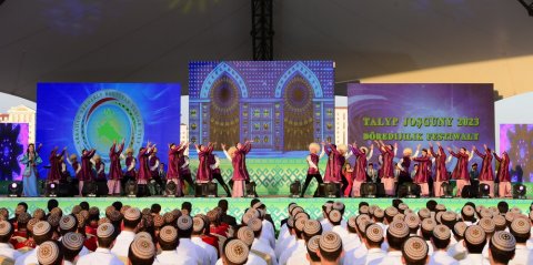 https://vestiabad.ru/news/993/v-ashkhabade-proshel-studencheskyi-festyval-talyp-jo-guny