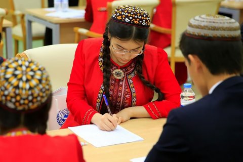 https://vestiabad.ru/news/1002/prezydent-turkmenystana-utverdyl-semyletniuiu-stratehyiu-mezhdunarodnoho-sotrudnychestva-molod-zhy-na-2023-2030-hod