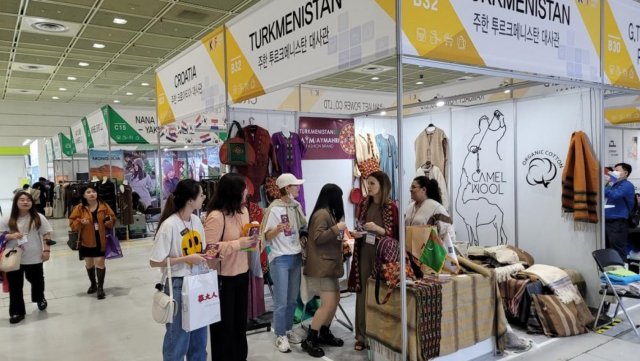 Туркменские предприниматели продемонстрировали свою продукцию на Korea Import Fair в Сеуле