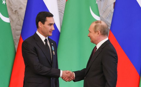 https://vestiabad.ru/news/1346/vladymyr-putyn-pozdravyl-serdara-berd-mukhamedova-s-dn-m-nezavysymosty-turkmenystana